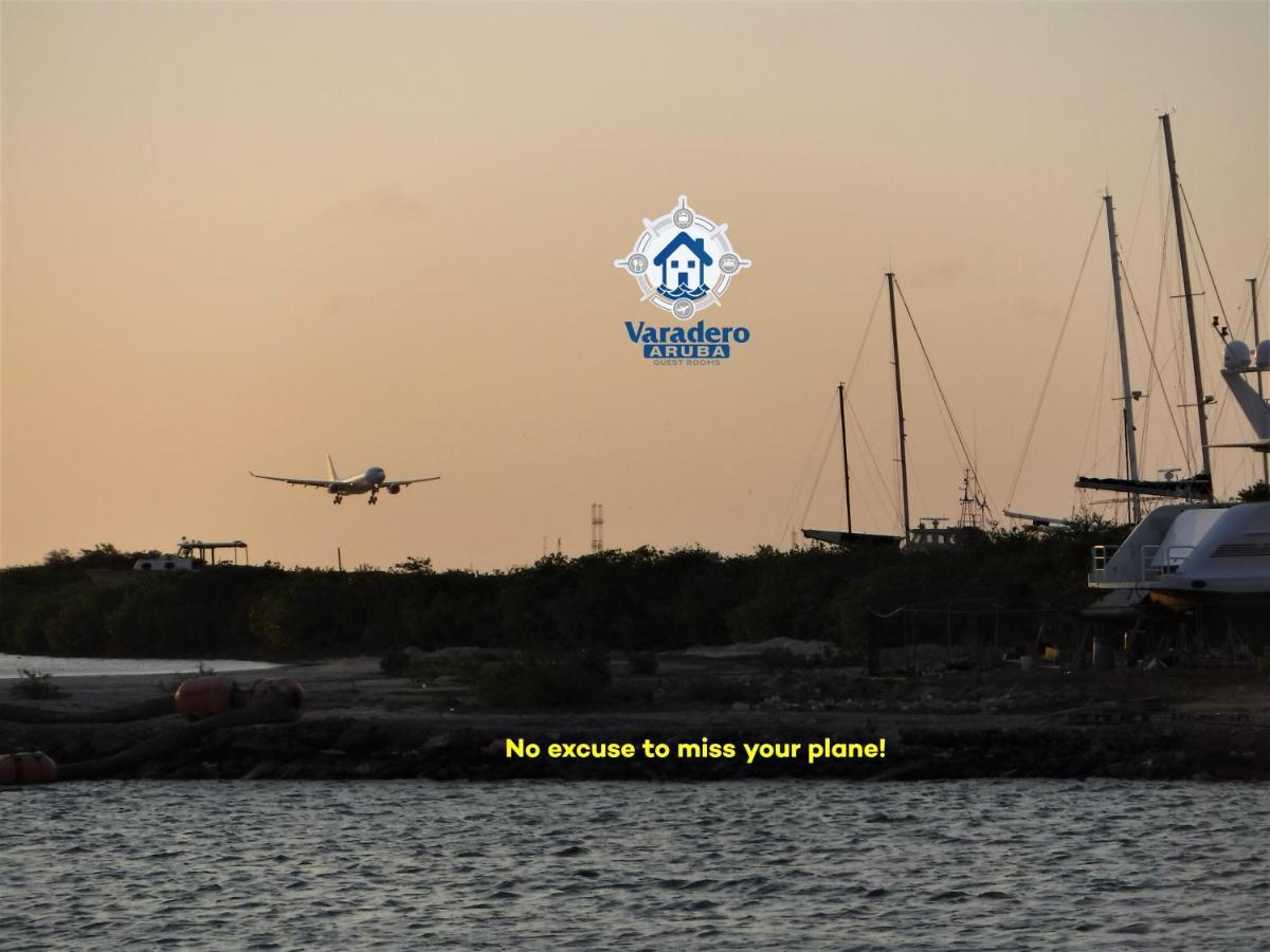 Varadero Marina Airport Guests Rooms Oranjestad Exterior photo